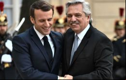 Al recibirlo en el Palacio del Eliseo, el presidente Macron sostuvo, Sepa que puede contar con nosotros. 