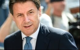 El paquete de restricciones que afectarán a unos 16 millones de personas y permanecerán en vigor hasta el 3 de abril, fueron firmadas Giuseppe Conte