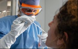 Argentina confirmó 19 casos nuevos positivos de coronavirus con lo que la cantidad de afectados sumó 98, incluidos los tres fallecidos desde la aparición del brote.