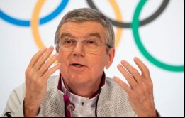 La presión había estado acumulándose sobre el Comité Olímpico Internacional (COI) y su presidente, Thomas Bach, en medio de las críticas de deportistas