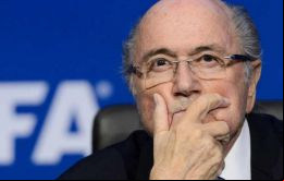 ”Estados Unidos podría hacerlo (en 2022) en lugar de 2026”, dijo Blatter en una entrevista con el diario alemán Bild