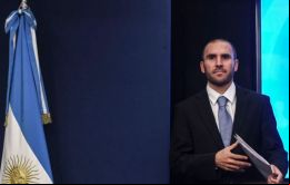 Guzmán explicó que esta propuesta se alcanzó luego de hablar con el FMI al cual  Argentina le debe US$ 44.000 millones, y que se encontraron similitudes
