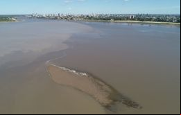  Laguna Setúbal de Santa Fe, en niveles mínimos históricos debido a la bajante del río Paraná.