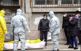 La agencia Xinhua informó que el centro de control y prevención de la pandemia añadió 1.290 víctimas mortales a las 2.579 que se habían anunciado originalmente