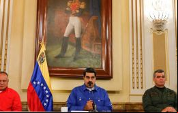  Maduro emitió un discurso transmitido por la televisión nacional.