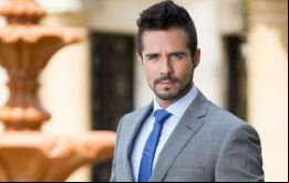 El actor mexicano José Ron contó que las grabaciones se reanudaron esta semana pero al ingresar al estudio se los somete a una toma de temperatura