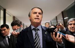 Con su base política destruida por luchas internas, Bolsonaro fue a lo seguro detrás de un número mágico, el 172