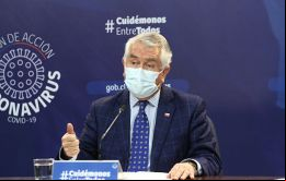 El ministro de Salud, Enrique Paris, afirmó que Chile lleva “24 días de mejoría” al registrar una baja del 20% en la tasa de positividad de los exámenes PCR