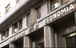 La mayor diferencia con la propuesta argentina, radicaría en los bonos con los que se ofreció pagar los intereses no abonados desde que inició el proceso de negociación 