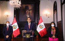 “Si quieren vacarme, aquí estoy, con la frente en alto y la conciencia tranquila. No voy a renunciar, yo no me corro”, dijo Vizcarra en un Mensaje a la Nación.