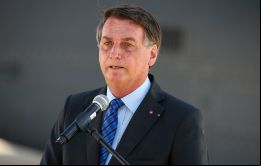 El juez Celso de Mello dijo que Bolsonaro deberá comparecer en persona y no por escrito, pues el presidente ostenta la condición de investigado y no de testigo.