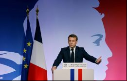 El toque de queda durará cuatro semanas e iremos al Parlamento para extenderlo hasta el 1 de diciembre. Seis semanas es el tiempo que creemos útil, dijo Macron