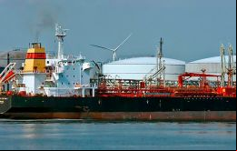 La fiscalía dijo que el gobierno había vendido y entregado 1,1 millones de barriles de combustible iraní destinados a Venezuela, incautados a principios de este año.