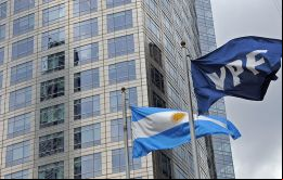 Según los datos contables, YPF registró en el tercer trimestre una pérdida neta de US$ 482 millones frente a un rojo de US$ 252 millones en igual período 2019