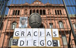 El presidente Alberto Fernández confirmó que el velatorio se hará en la sede del gobierno, luego de mostrarse conmovido por la muerte del ídolo