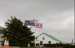 La OPS se rige por la recomendación de ONU: existe una disputa entre los gobiernos de Argentina y del Reino Unido sobre la soberanía de las Islas Malvinas/Falkland
