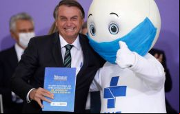 Bolsonaro prometió que haría de 2021 el Año de las Vacunas