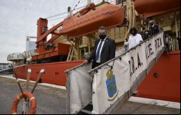 “El Atlántico Sur es un objetivo geopolítico, militar y estratégico permanente que debe tener la Argentina en la cual la Antártida juega claramente un componente de muchísima importancia”, dijo Rossi