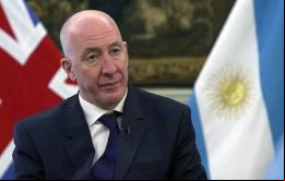 El Embajador Kent involucrado en conversaciones sobre entrega y producción de vacuna AstraZeneca en Argentina