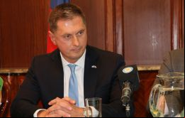 Rusia estaría dispuesta a suministrar a Argentina las armas militares más modernas y adecuadas, según Feoktistov.