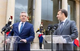 Macron le dijo a Fernández que Francia está de tu lado.