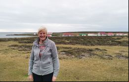 Phyl Rendell, MBE dijo dijo que obviamente se trata de conmemorar y honrar a todos aquellos que sacrificaron sus vidas por las Falklands
