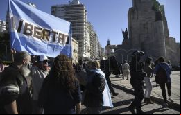 Los imputados fueron detenidos durante una reunión de unas 200 personas sin mascarilla en la que objetaban las restricciones sanitarias
