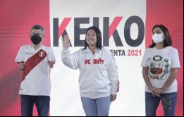 En 2020 un juez permitió que Fujimori saliera de la cárcel y pasara a libertad vigilada con algunas normas, como la prohibición de comunicarse con coacusados y testigos,