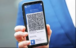 El documento puede mostrarse en su formato digital desde teléfonos móviles a través de un código QR o impreso.