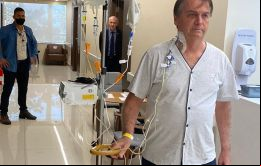 “Solo Dios me sacará de la silla presidencial”, dijo el mandatario al salir del hospital.