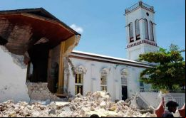 Henry explicó que debido al momento en que ocurrió el terremoto, había mucha gente en las iglesias