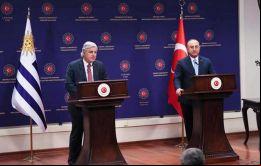Canciller Bustillo con su homólogo turco Mevlüt Çavuşoğlu