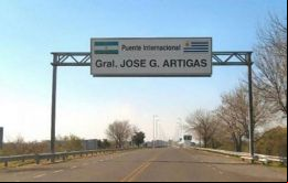 Al embajador de Uruguay en Buenos Aires, Carlos Enciso, le habían dicho que los puentes serían reabiertos el 6 de septiembre