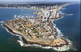Punta del Este podría ser el nuevo hub digital, dijo Claver-Carone