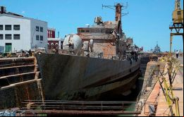 Aunque construido en Argentina, el ARA Santísima Trinidad era gemelo del Sheffield de Gran Bretaña, hundido en 1982