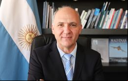 Carmona parece tener todo su pasado por delante.