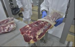 El precio internacional de la carne se encuentra en valores excepcionalmente altos debido al mercado chino ”y al cese de exportaciones por parte de Argentina”