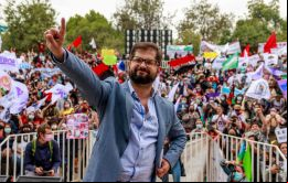 Boric incorporó a más asesores centristas a su equipo y prometió que cualquier cambio sería gradual y fiscalmente responsable.
