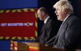 Se dice que Johnson fue advertido por su propio partido que enfrentaría un voto de censura si continuaba con medidas restrictivas.