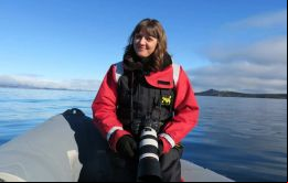 Carolina Weir viajo a la Isla de White para comprobar  las pruebas de mar
