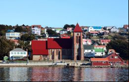 Stanley tiene catedral pero también hay otras 18 localidades en el Reino Unido en las mismas condiciones