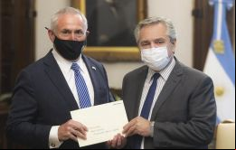 El Embajador Stanley sostuvo reunión privada con Presidente Fernández por más de una hora
