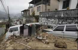 Las autoridades también dijeron que habían podido identificar 124 cuerpos, incluidos 28 niños.