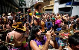 Las autoridades bolivianas fueron menos severas en cuanto a las medidas contra el COVID-19, pero se exigió a bailarines y espectadores que estuvieran totalmente vacunados