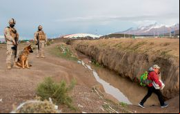 Al menos 23 migrantes murieron el año pasado tratando de cruzar la frontera desde Bolivia.