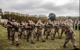 En 1982, Argentina solía tener una fuerza militar de 72.000 efectivos compuesta en su mayoría por soldados provenientes el servicio militar obligatorio