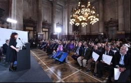 La división entre buenos y malos es para Netflix. Lo que hay son intereses, explicó CFK.