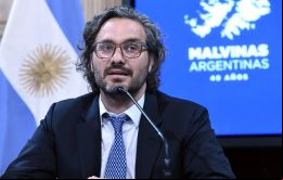 No debemos obsesionarnos con repetir el discurso de la prensa dominante, según el cual las violaciones a los derechos humanos ocurren sólo en dos o tres países, argumentó Cafiero 