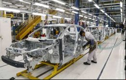 La producción en abril siguió afectada por las operaciones de comercio exterior, dijo Galdeano
