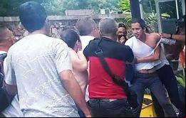 Guaidó sufrió heridas leves y se comprometió a mantener la lucha contra el gobierno de Maduro